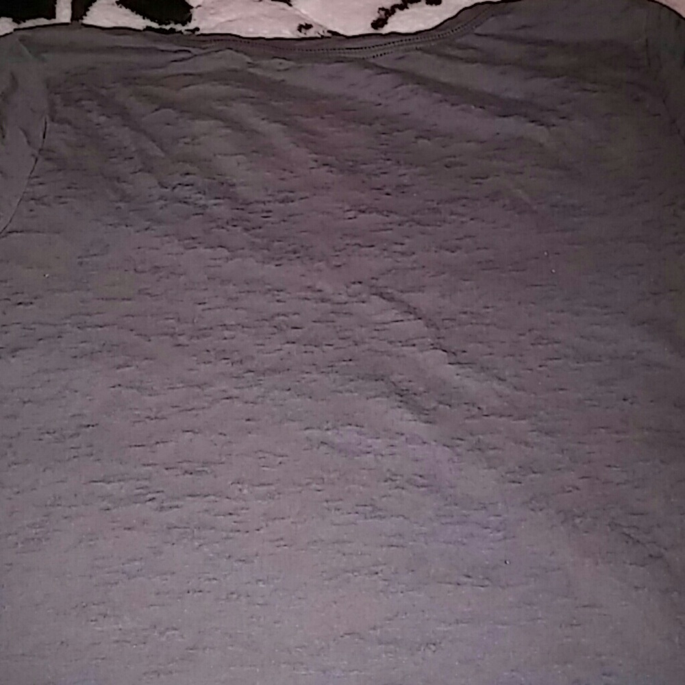 Gray sleeper top Large Gray background - Picture 4 of 4